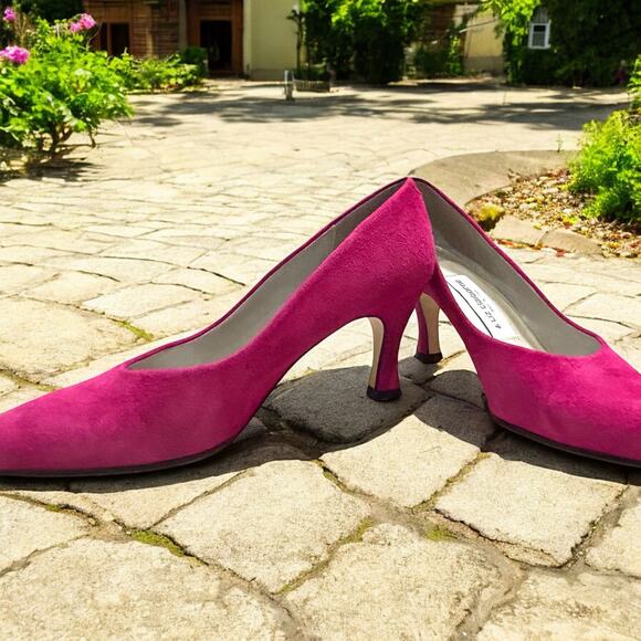 Vintage Liz Claiborne Fuchsia Magenta Pumps Pink Suede Heels Size 7.5 - Picture 2 of 9